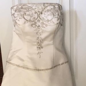 Casablanca wedding dress